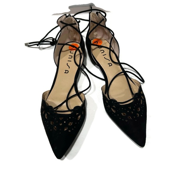 Unisa Black Flats with Crisscross Straps and Perforated Design - Picture 1 of 4